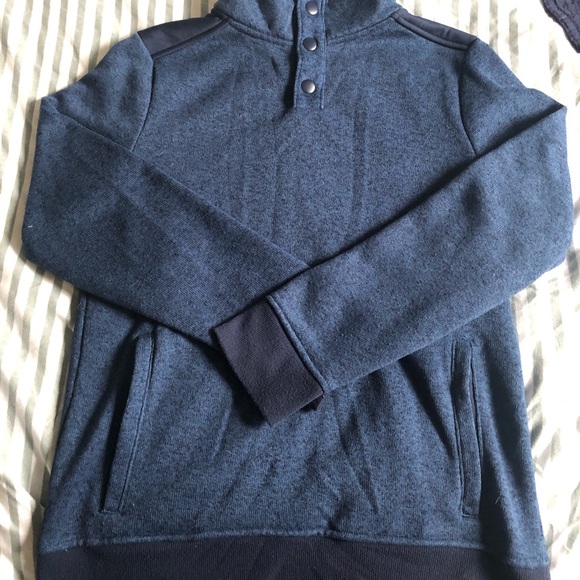 Sweater - Picture 2 of 4